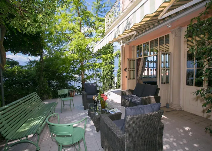 Lucia Grande 바레나